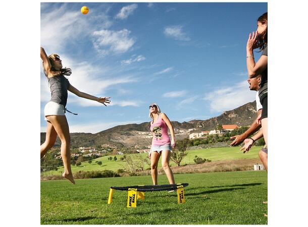 Spikeball Morsom aktivitet til skole og fritid 