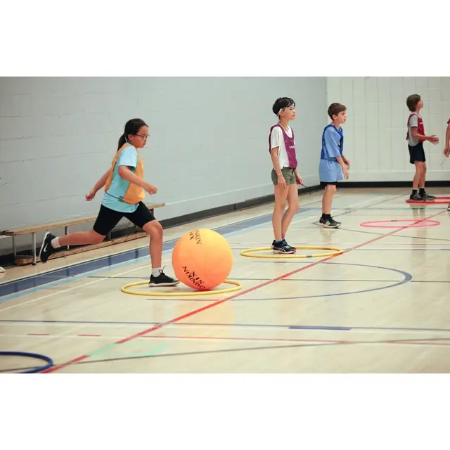 Omnikin® lekepakke - 3 baller Lette baller til lek og spill 