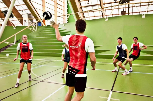 Bumball til voksne Sett til 12 personer 