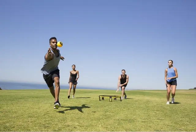 Spikeball Set PRO Morsom aktivitet sommer og vinter 